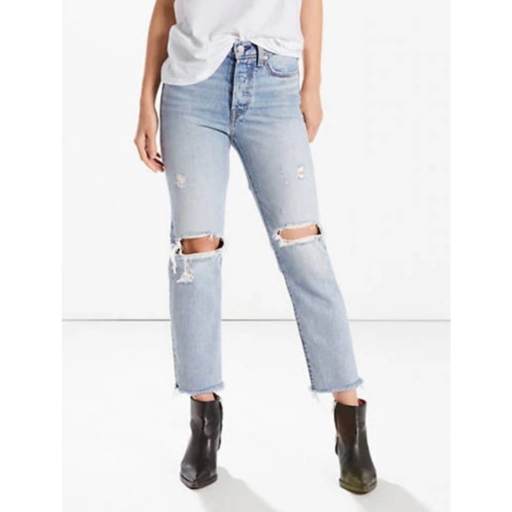 Levi's Distressed Crop High Rise Raw Hem Button Fly Size 28